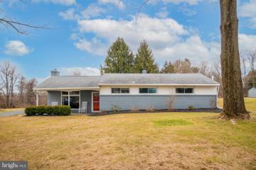 11 E Pennsbury Way, Chadds Ford, PA 19317 - MLS#: PACT2072932