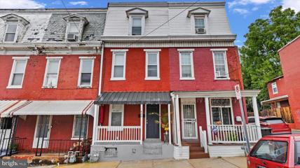 424 Muench Street, Harrisburg, PA 17102 - MLS#: PADA2037396