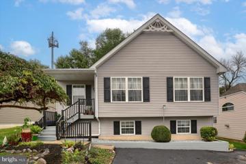 8 Independence Court, Upper Chichester, PA 19061 - #: PADE2052876