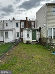 1704 W 11TH Street, Chester, PA 19013 - #: PADE2066436