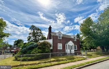 201 W Broadway Avenue, Clifton Heights, PA 19018 - MLS#: PADE2068442