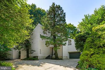 600 N Swarthmore Avenue, Swarthmore, PA 19081 - #: PADE2074954