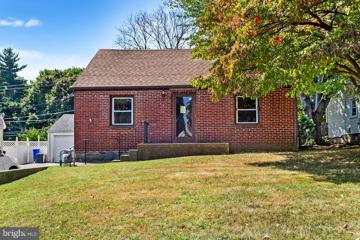 11 Sheridan Lane, Aston, PA 19014 - MLS#: PADE2075474