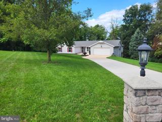 10 Dorset Court, Chambersburg, PA 17201 - MLS#: PAFL2021960