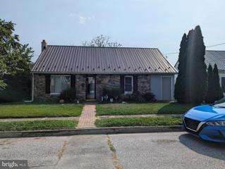 318 Commerce Street, Waynesboro, PA 17268 - MLS#: PAFL2022006