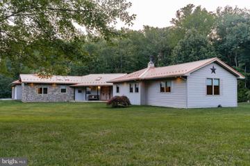 1251 Black Gap Road, Fayetteville, PA 17222 - #: PAFL2022154