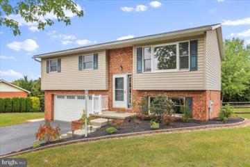 1657 W Strohm Drive, Chambersburg, PA 17201 - #: PAFL2022604