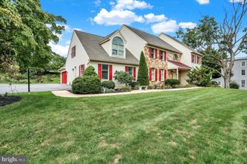 245 E Main Street, Brownstown, PA 17508 - #: PALA2056204