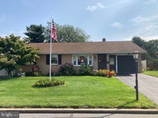 305 Oak Avenue, New Holland, PA 17557 - #: PALA2056232