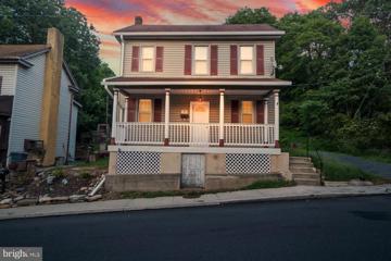 1233 Main Street, Slatington, PA 18080 - #: PALH2009642