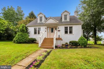 128 W 11TH Street, Red Hill, PA 18076 - #: PAMC2082526