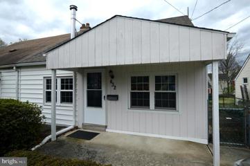 432 W Montgomery Ave., North Wales, PA 19454 - #: PAMC2100902