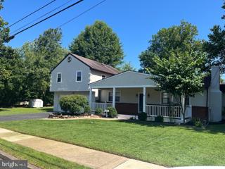 1303 Lakeview Drive, Lansdale, PA 19446 - #: PAMC2113902