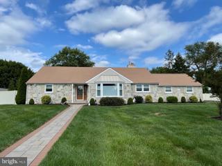 399 Lawrence Road, Huntingdon Valley, PA 19006 - #: PAMC2115560