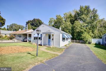 1215 Johnston Avenue, Abington, PA 19001 - MLS#: PAMC2115860