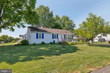 209 Cedar Avenue, Horsham, PA 19044 - #: PAMC2115972