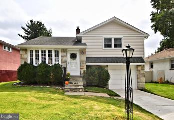 237 Perry Street, Elkins Park, PA 19027 - #: PAMC2116054