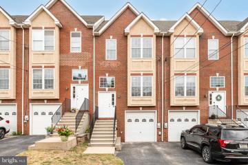 31 7TH Street, Bridgeport, PA 19405 - #: PAMC2116404