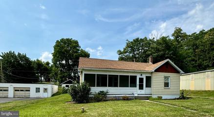 511 Yale Street, Lewistown, PA 17044 - MLS#: PAMF2051208