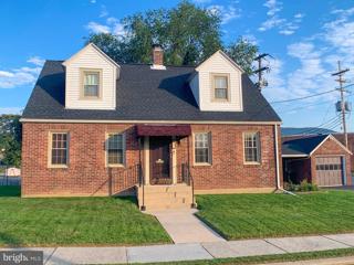 118 E Fleming Avenue, Lewistown, PA 17044 - #: PAMF2051288