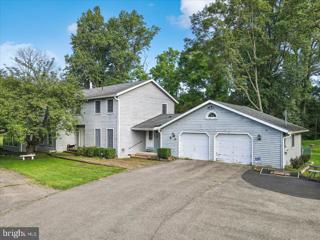 1111 Campbell Court, Stroudsburg, PA 18360 - MLS#: PAMR2003808