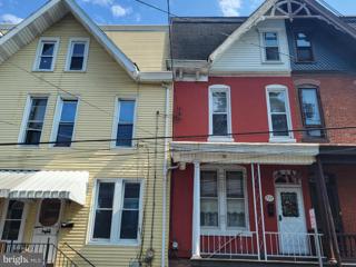 727 W Norwegian Street, Pottsville, PA 17901 - MLS#: PASK2016932