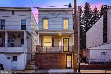 162 E Savory Street, Pottsville, PA 17901 - #: PASK2017692