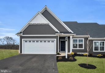 927 Shadowbrooke Drive, Dover, PA 17315 - MLS#: PAYK2047634