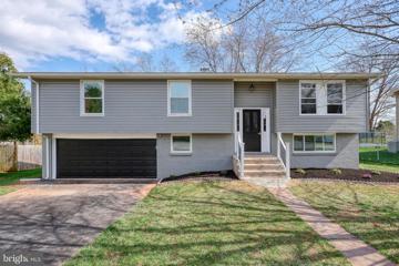 224 Maplewood Drive, Dover, PA 17315 - MLS#: PAYK2058006