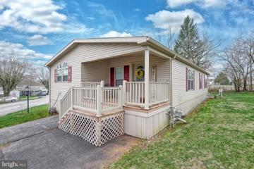 226 Holly Drive, Mount Wolf, PA 17347 - MLS#: PAYK2058612