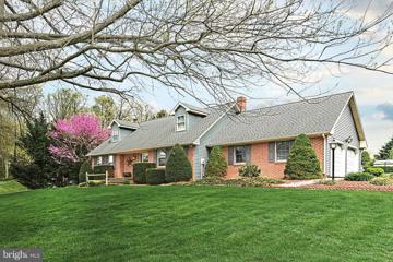 6336 Straw Acres Road, Spring Grove, PA 17362 - #: PAYK2059522