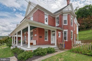 106 Hanover Street, Glen Rock, PA 17327 - MLS#: PAYK2065022