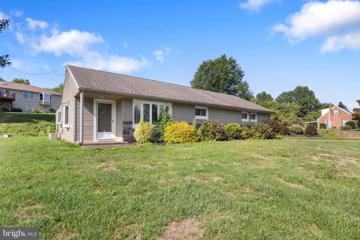 740 Hammond Road, York, PA 17406 - MLS#: PAYK2066256