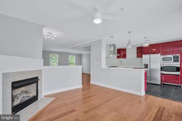 714 Norfolk Lane Unit B, Alexandria, VA 22314 - #: VAAX2036636