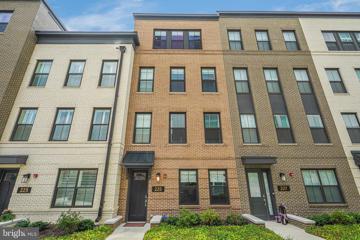 225 Montgomery Street, Alexandria, VA 22314 - MLS#: VAAX2036638