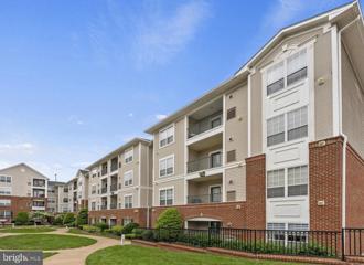 4850 Eisenhower Avenue Unit 322, Alexandria, VA 22304 - #: VAAX2037460