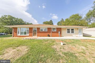 7452 Amberview Lane, Warrenton, VA 20186 - #: VAFQ2013456