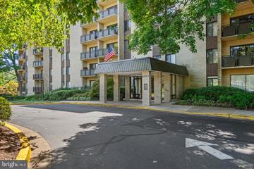 6001 Arlington Boulevard Unit 319, Falls Church, VA 22044 - #: VAFX2192692