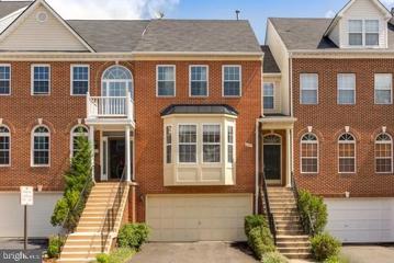 6333 Dunman Way, Alexandria, VA 22315 - #: VAFX2193392