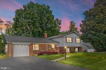 721 W Country Club Drive, Purcellville, VA 20132 - MLS#: VALO2070320