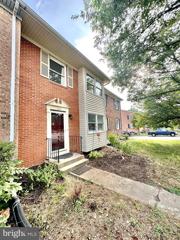 123 Davis Avenue SW, Leesburg, VA 20175 - #: VALO2071842