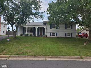 302 W Juniper Avenue, Sterling, VA 20164 - MLS#: VALO2077190