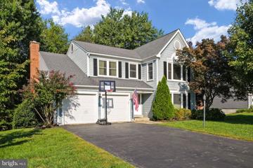 17305 Pickwick Drive, Purcellville, VA 20132 - MLS#: VALO2079596