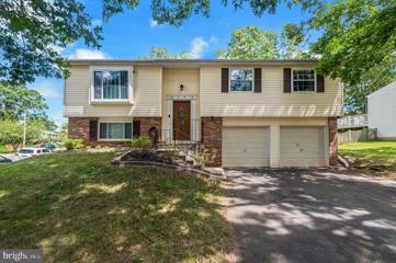 8195 Oakglen Road, Manassas, VA 20110 - #: VAMN2006870