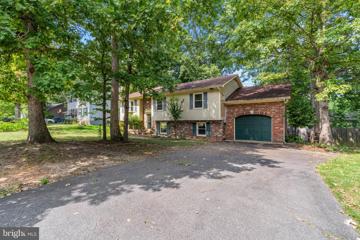 10608 Holleybrooke Drive, Spotsylvania, VA 22553 - #: VASP2026528