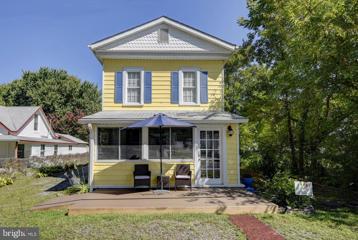 209 Hawthorn Street, Colonial Beach, VA 22443 - #: VAWE2007264