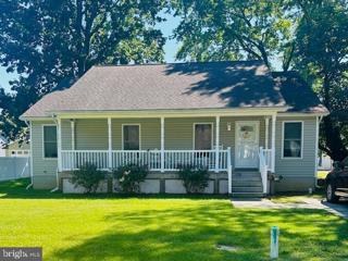 138 4TH Street, Colonial Beach, VA 22443 - #: VAWE2007424