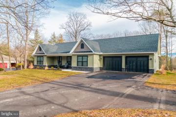 19 Peace Pipe Lane, Hedgesville, WV 25427 - #: WVBE2026030