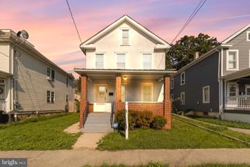 319 S Kentucky Avenue, Martinsburg, WV 25401 - MLS#: WVBE2032172