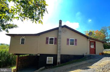 1309 Bears Lope Lane, Great Cacapon, WV 25422 - #: WVMO2003502